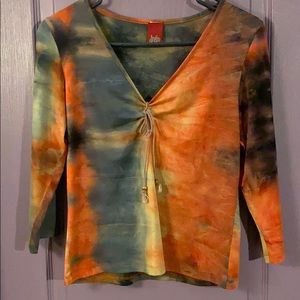 DMHm Juniors’ Tie-Dye Shirt Size Large